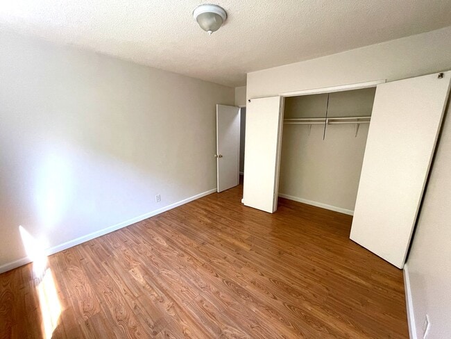 Building Photo - Newly Remodeled 3BD/1.5BA Duplex in Culver City!