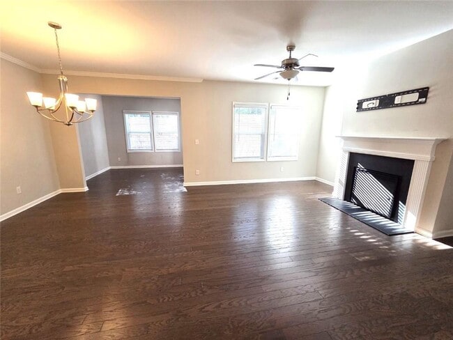 Building Photo - 1716 Lansing Bluff Walk