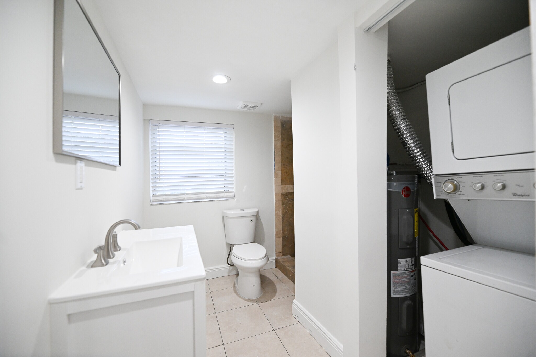 Building Photo - 2507 N 66th Ave