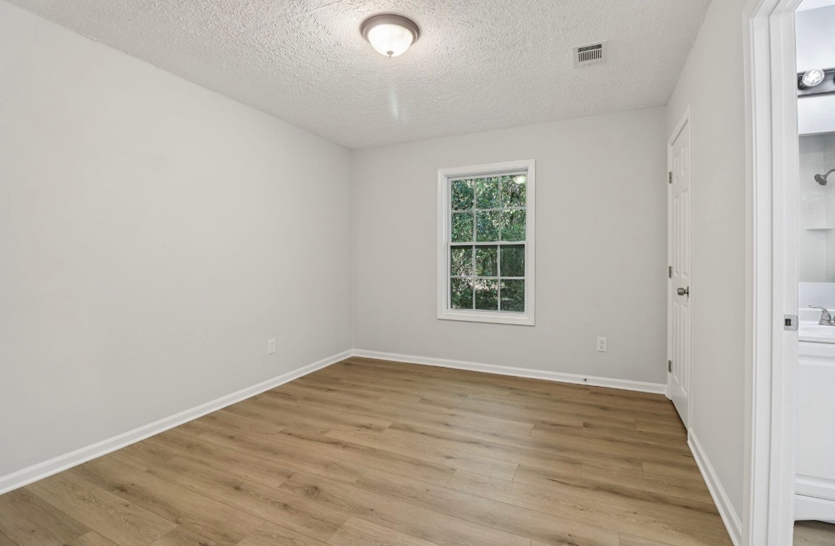 Bedroom 2 - 231 Brock Dr