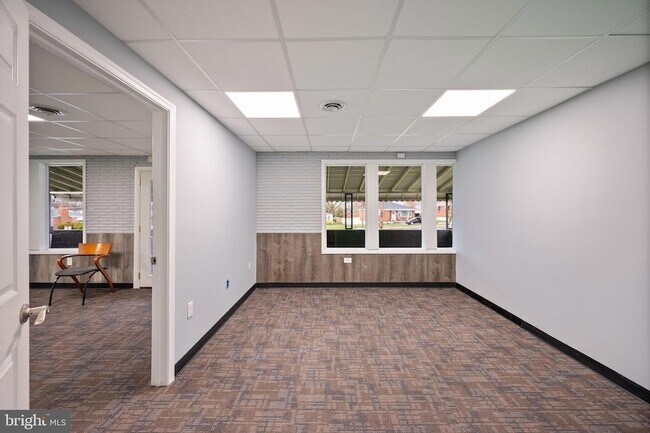 Building Photo - 7917 Wise Ave