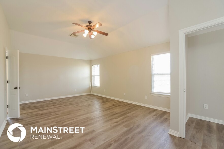 Building Photo - 13524 Gramercy Park Pl