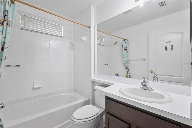 Building Photo - 10462 Lucaya Dr