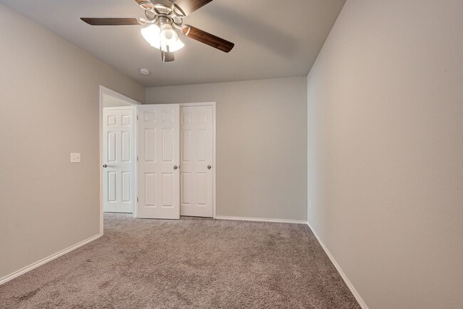 Building Photo - Gorgeous 4 Bed 2 Bath Home in Heart Of Mustang!!