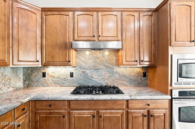 Building Photo - 22114 N San Ramon Dr
