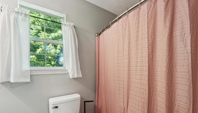 Building Photo - New to the market! 3/2 Home in Richmond Hi...