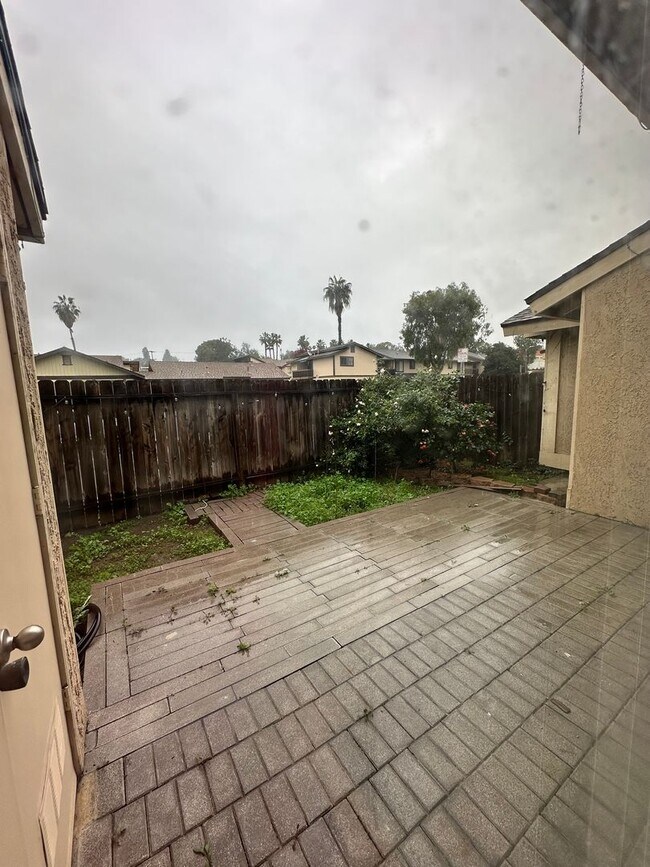 Building Photo - SAIL STREET/NORTH CANAL STREET