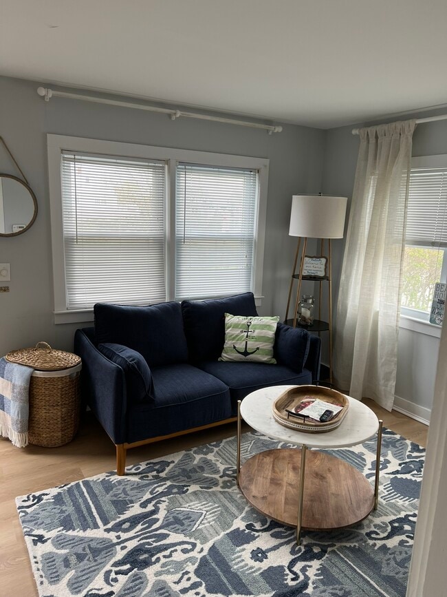 Building Photo - 35 Arlington St