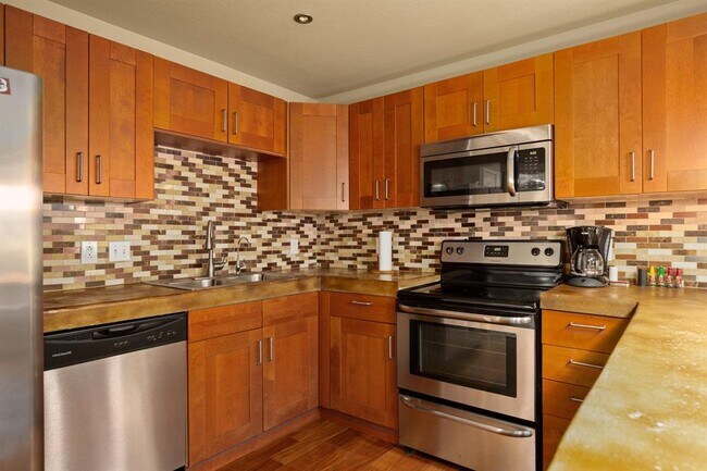 Building Photo - 1101 Shoal Creek Blvd