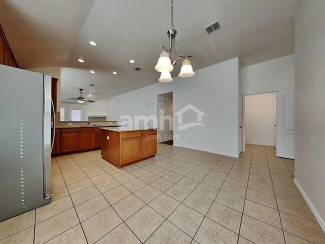 Building Photo - 1101 Johnson City Ave