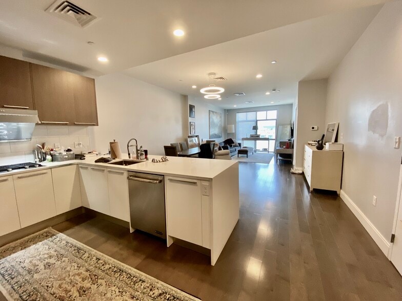 Building Photo - 150 Dorchester Ave