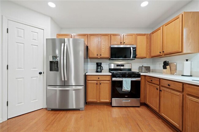 Building Photo - 151 Nacoochee Way