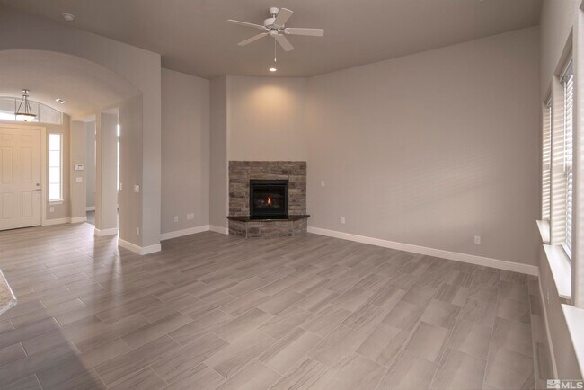 Building Photo - 11581 Anthem Dr