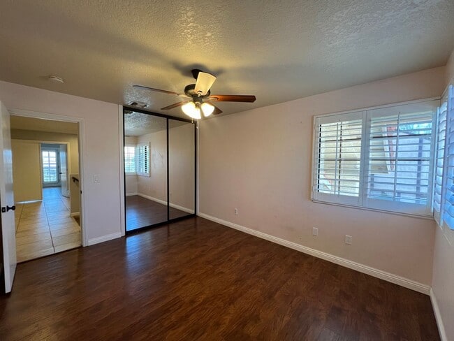 Building Photo - Spring Valley Lake Home
