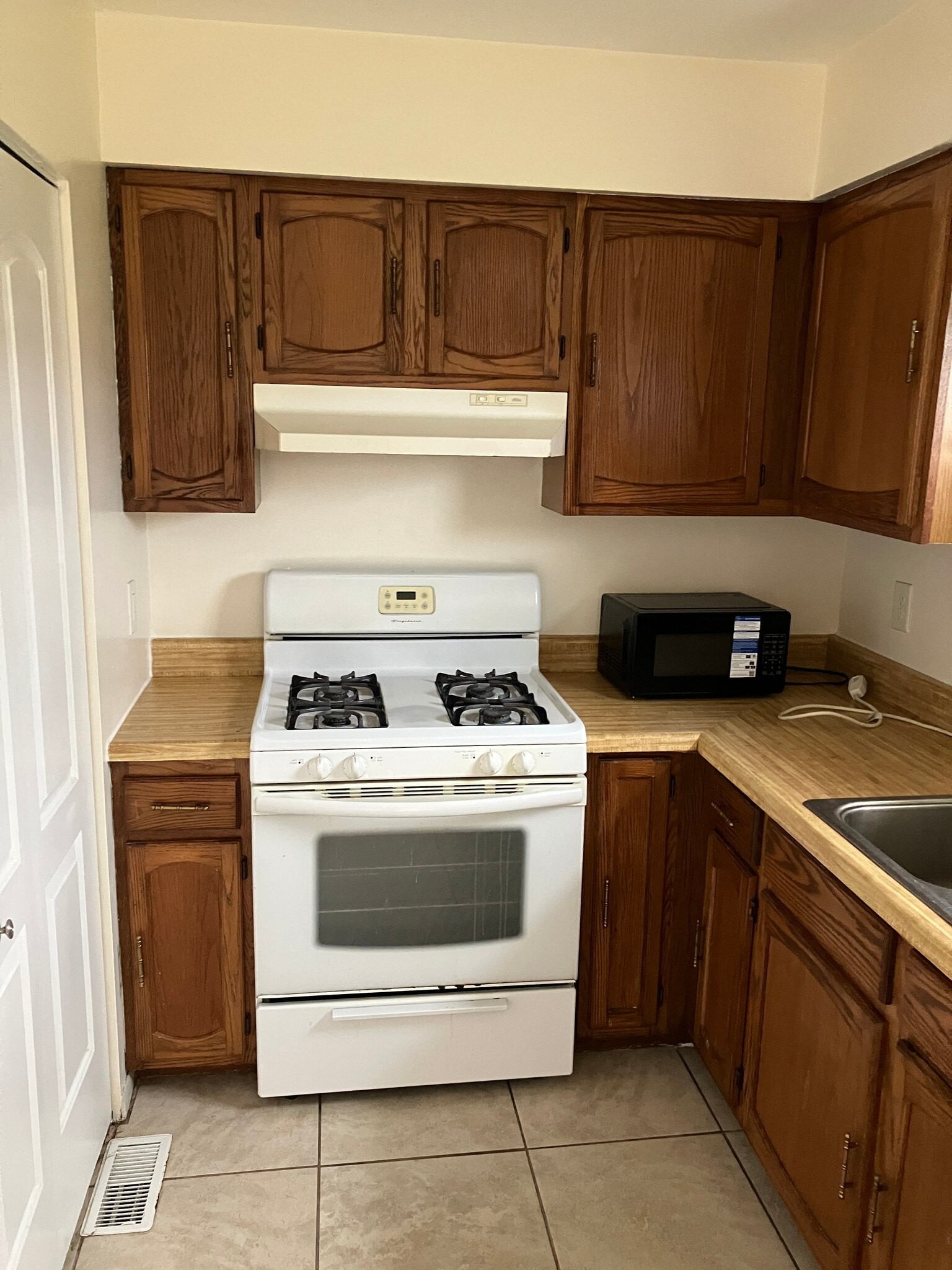 Building Photo - 31 North St