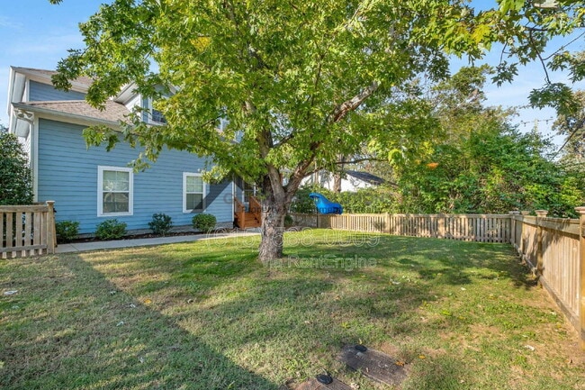 Building Photo - 505C Lovell St