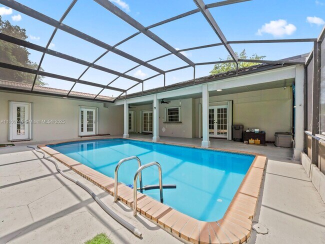 Building Photo - 17223 SW 87th Ave