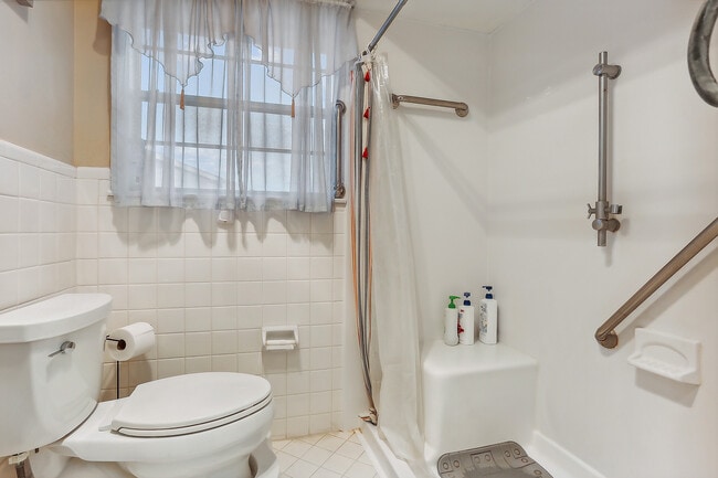 Building Photo - 441 Bellemeade Blvd