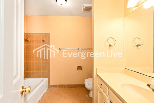 Building Photo - 6731 Remington Cir