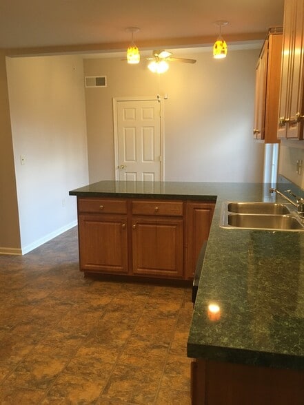 Kitchen with eat in dining room - 1910 Valley Green Rd