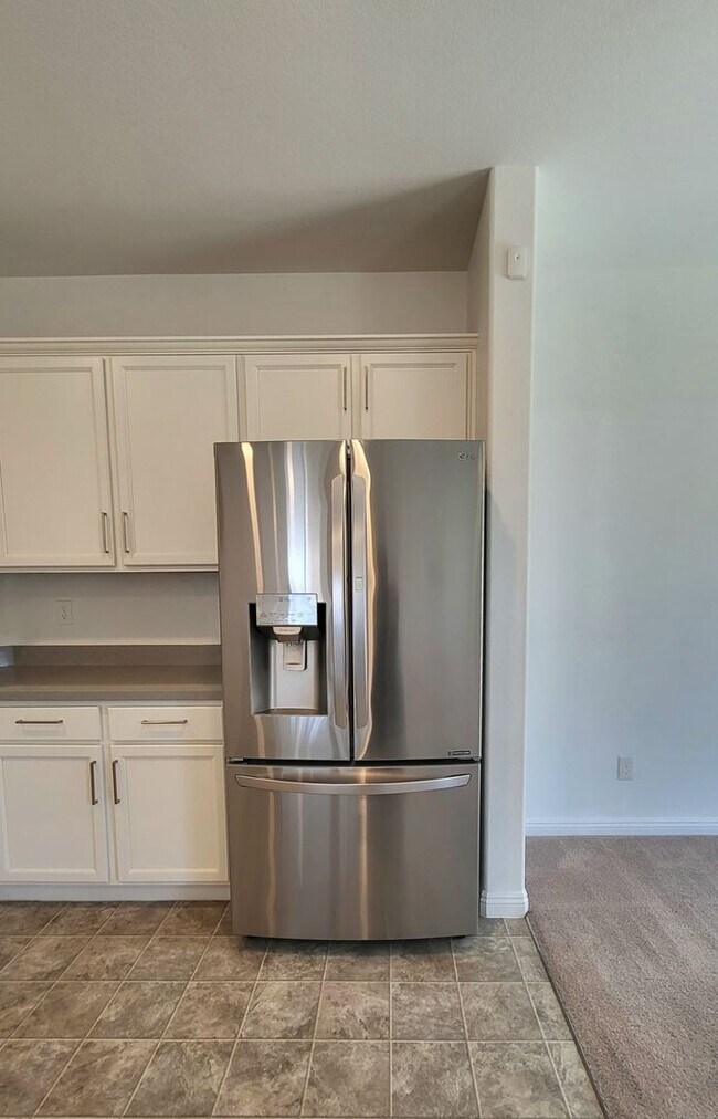 Building Photo - TESORA PAHRUMP - E. Summit Avenue