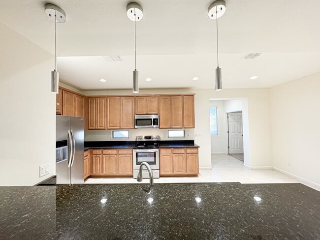 Building Photo - 27283 N 75th Dr