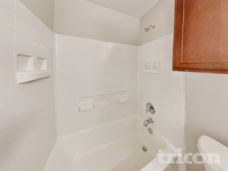 Building Photo - 172 Washington Way