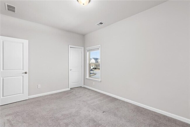 Building Photo - 4411 Claiborne Ct