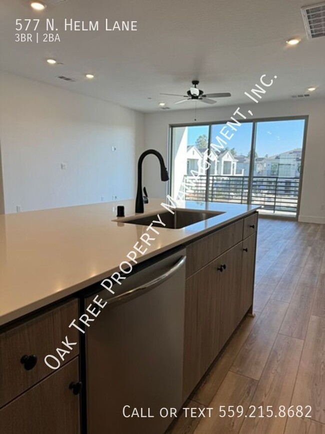 Building Photo - 577 N Helm Ln