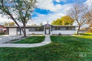 Building Photo - 1219 NW 7th St