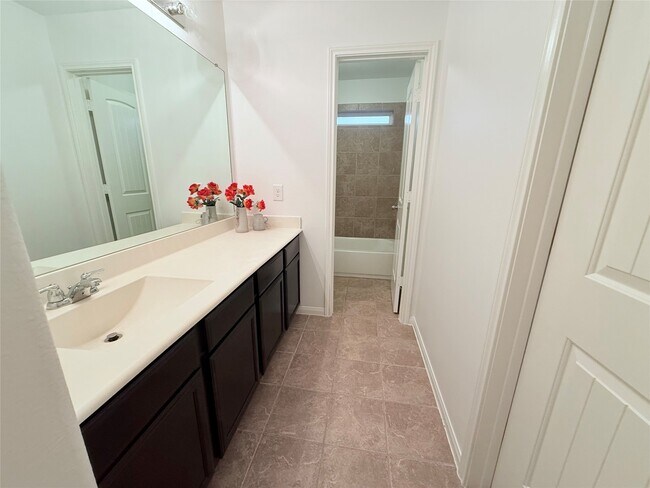 Building Photo - 30515 Woodson Trace Dr