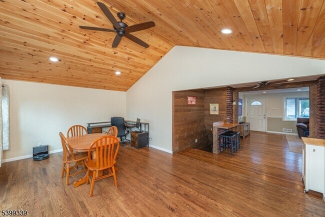 Building Photo - 13 Marine Terrace