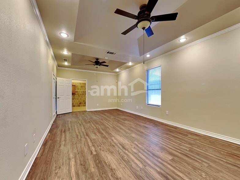 Building Photo - 608 Denali Dr