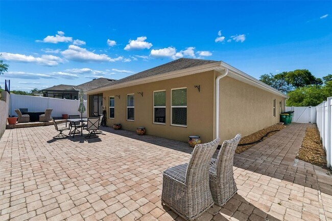 Building Photo - 107 Park Hurst Ln
