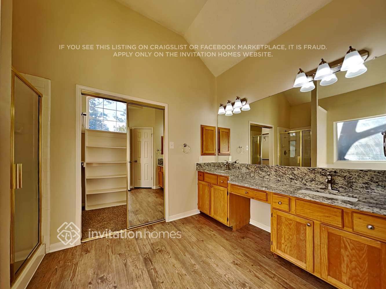 Building Photo - 7402 Euclid Dr