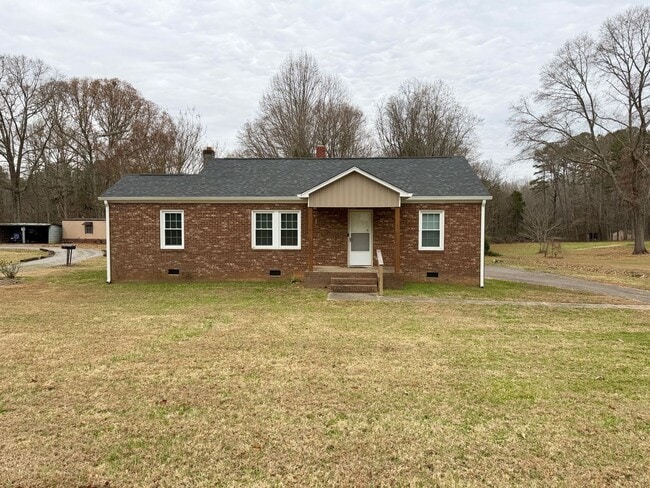 Primary Photo - West Iredell - 2BD / 1 BA