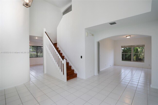 Building Photo - 7722 Hibiscus Ln