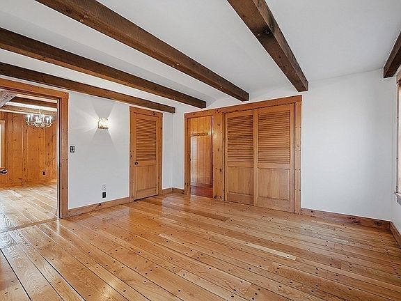 2nd Floor Bedroom - 32 Park Ave