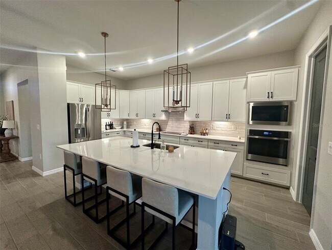 Building Photo - 17577 Santorini Ct