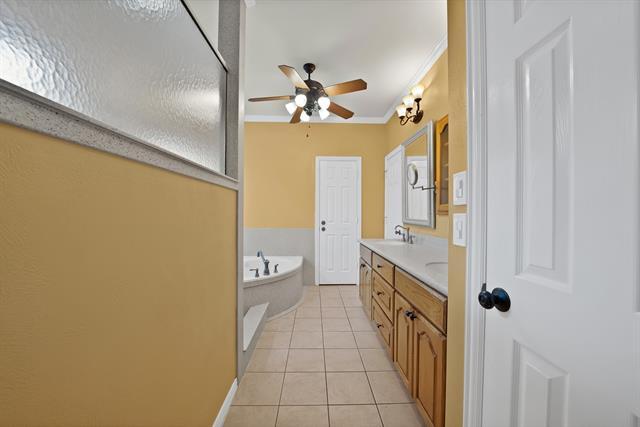Building Photo - 18638 Tall Oak Dr