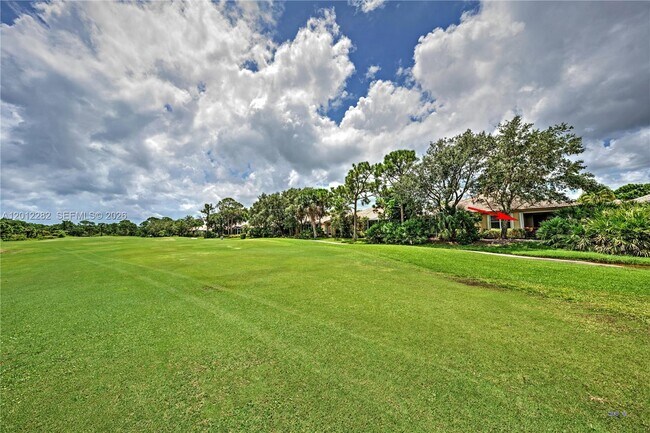 Building Photo - 3781 NW Willow Creek Dr