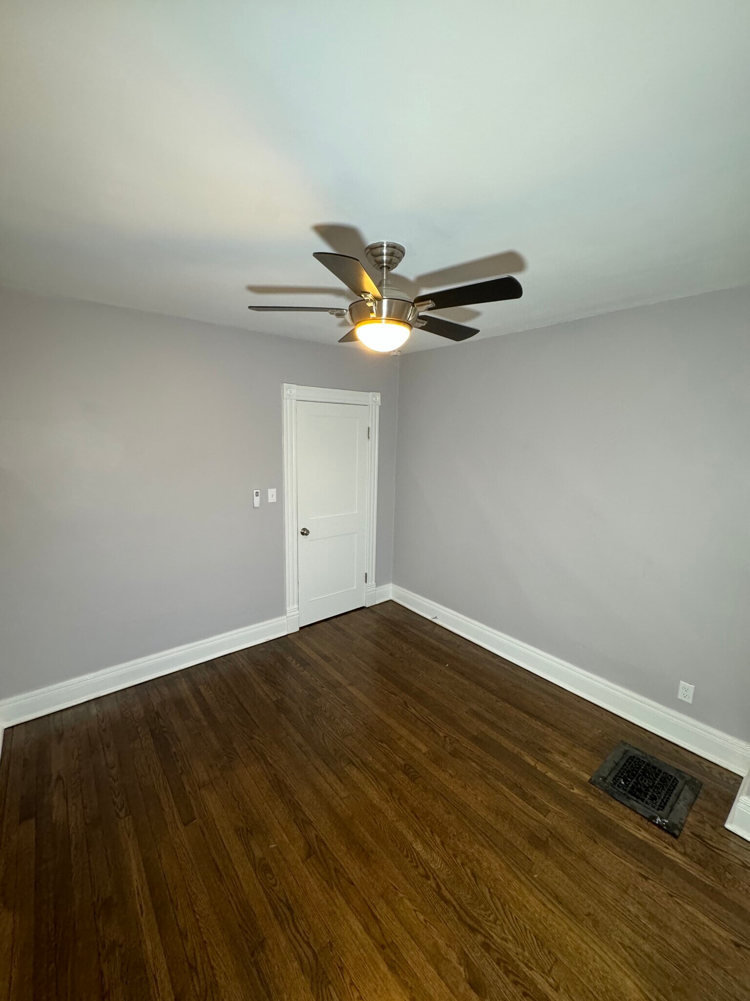 bedroom #3 - 1818 Ashland Ave