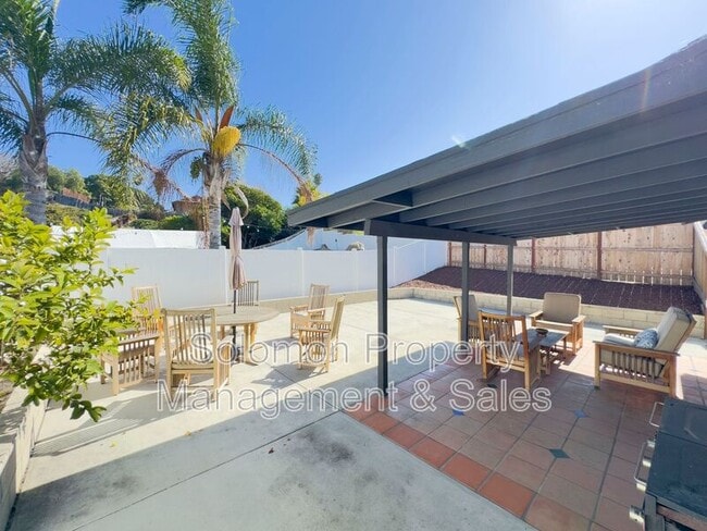 Building Photo - 3564 Thunder Dr