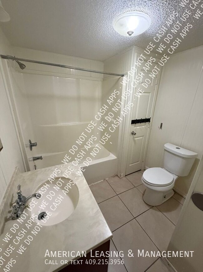 Building Photo - 10271 TX-103