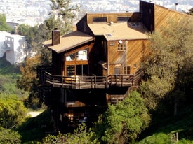 Building Photo - 8561 Cole Crest Dr