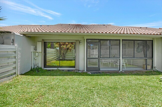 Building Photo - 21650 Coronado Ave