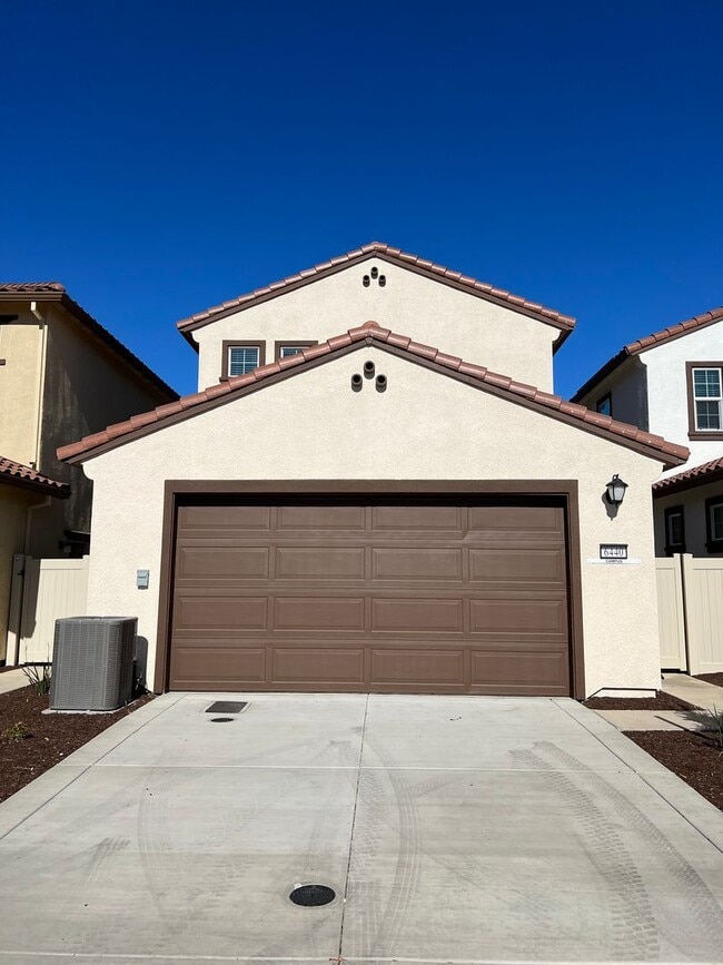 Building Photo - COMING SOON!! GORGEOUS NEWER HOME W/ SOLAR...