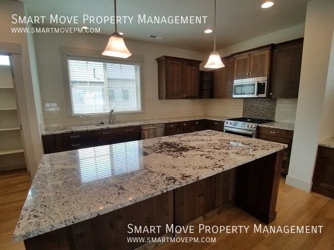 Building Photo - 3308 E Front Runner Ln