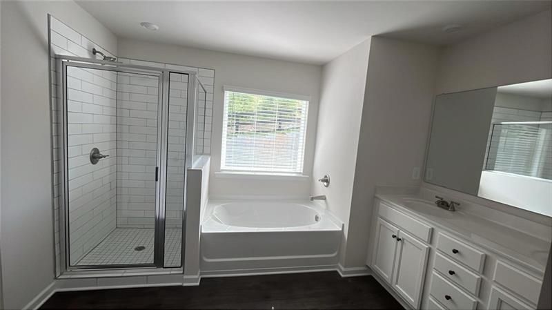 Building Photo - 105 Berry Dr