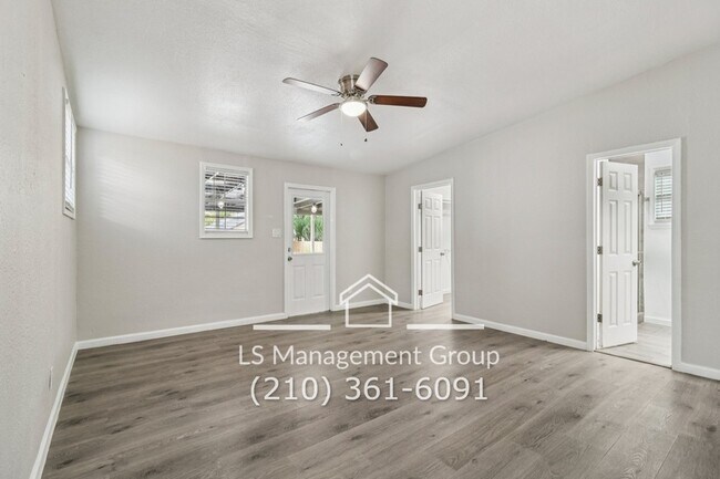 Building Photo - 622 Denver Blvd